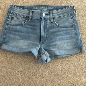 American Eagle high rise shortie